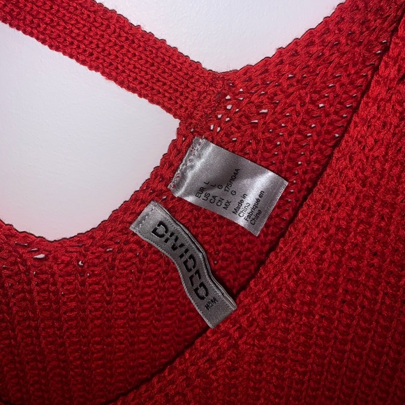Red knit crop top - Picture 2 of 3
